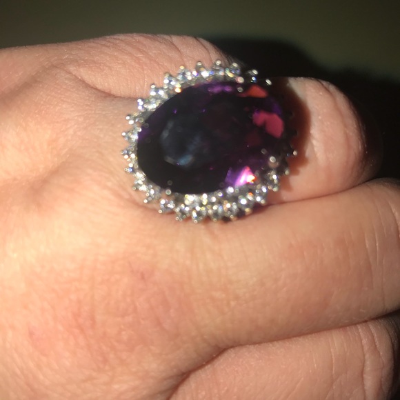 NWT COCKTAIL RING - Picture 2 of 5